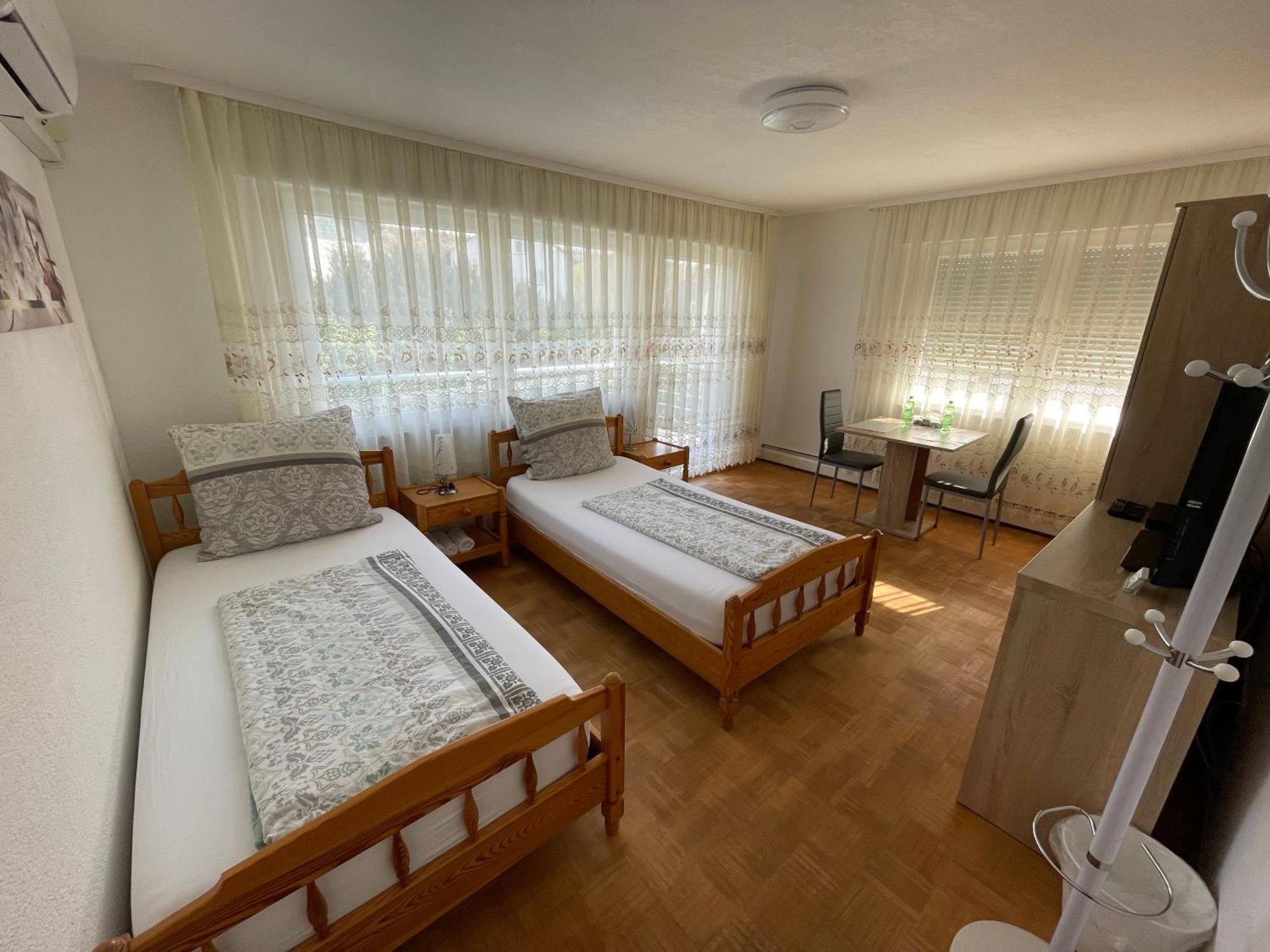 Nita Hotel Frickenhausen  Luaran gambar